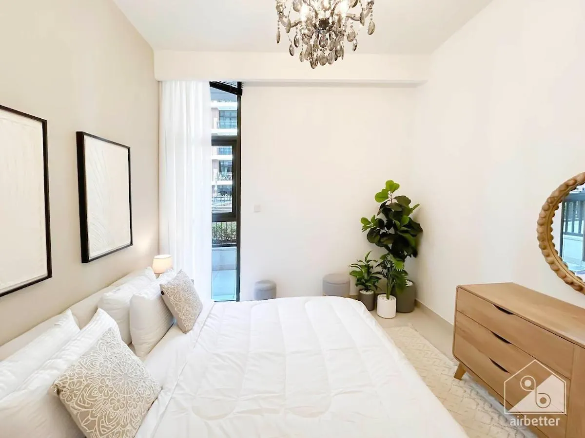 Luxury Design & Stunning Views In Dubai Hills Apartment